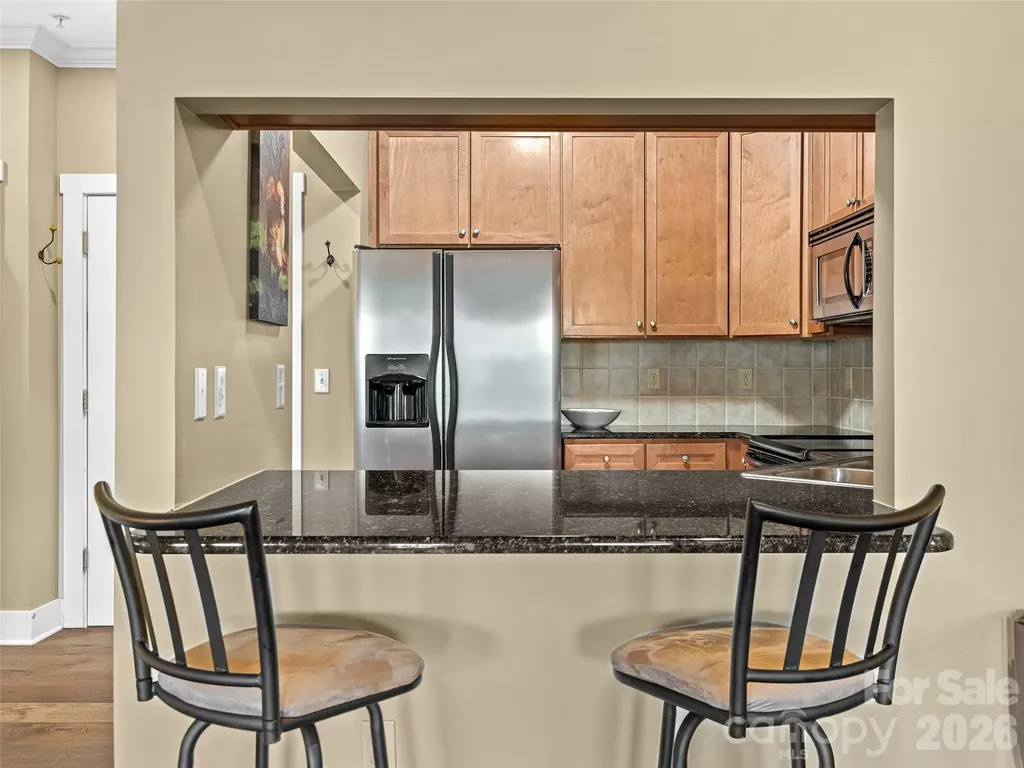 9 Kenilworth Knoll Asheville NC 28805