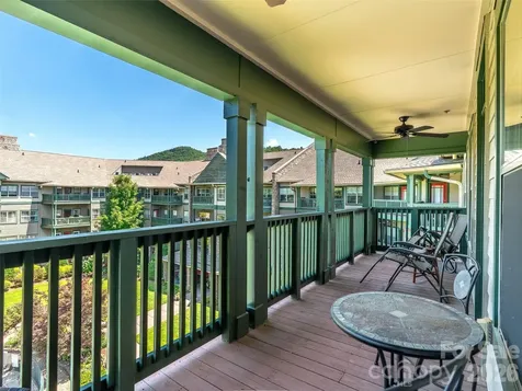 9 Kenilworth Knoll Asheville NC 28805