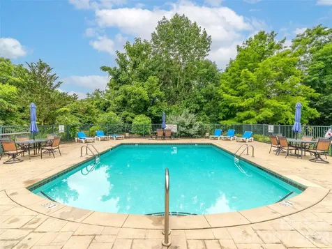 9 Kenilworth Knoll Asheville NC 28805
