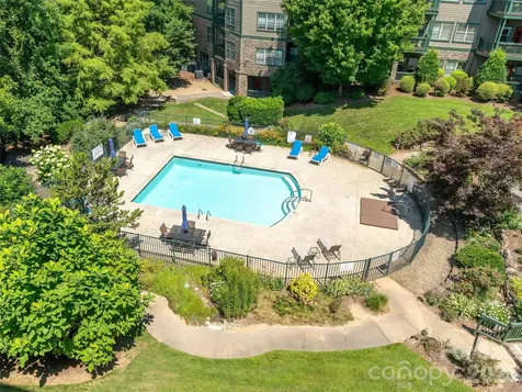 9 Kenilworth Knoll Asheville NC 28805