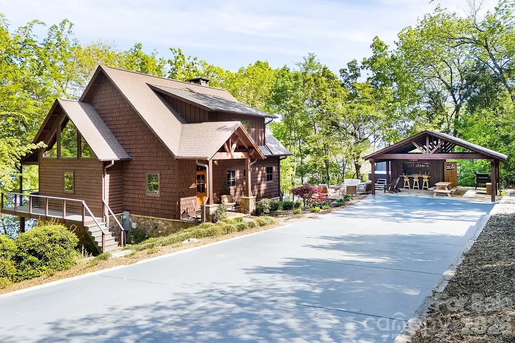 1329 Berry Hill Drive Norwood NC 28128