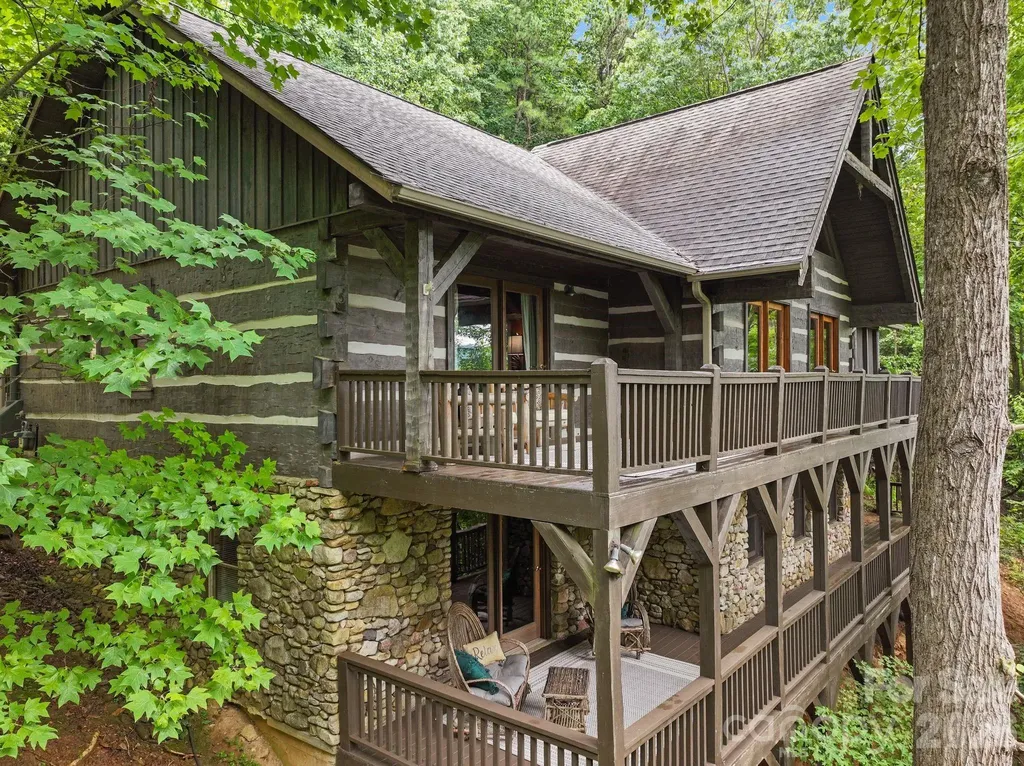 65 Sugar Maple Drive Mills River NC 28759
