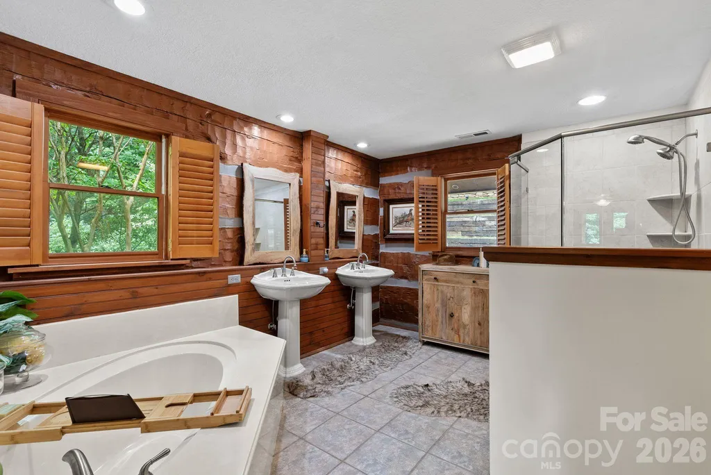 65 Sugar Maple Drive Mills River NC 28759