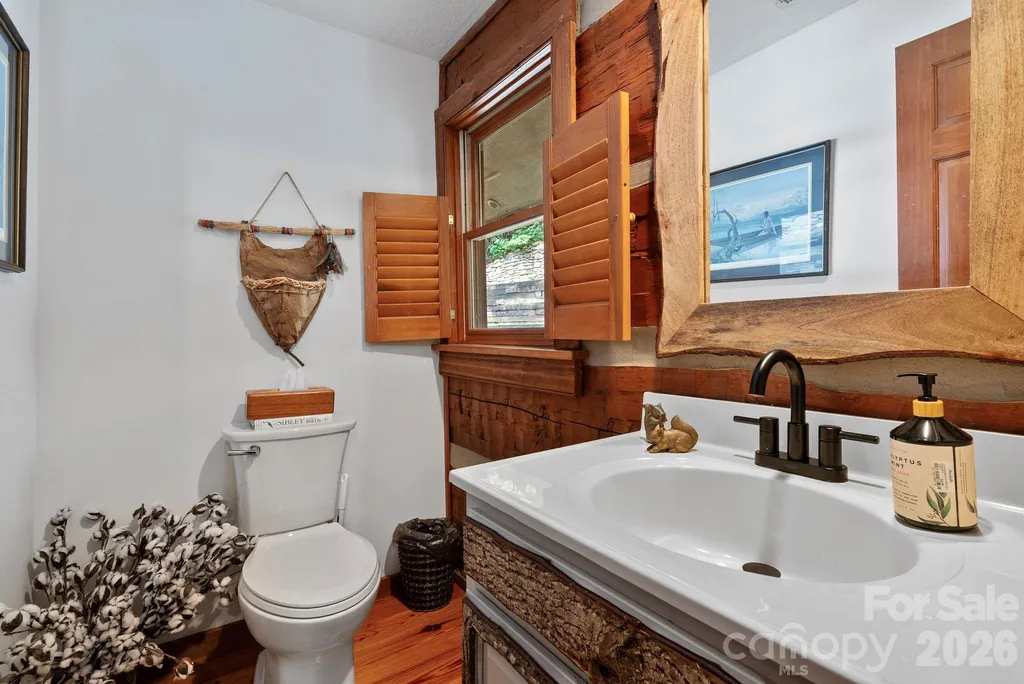 65 Sugar Maple Drive Mills River NC 28759