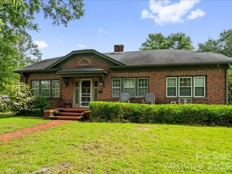 430 3rd Street Cheraw SC 29520