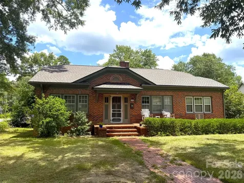 430 3rd Street Cheraw SC 29520