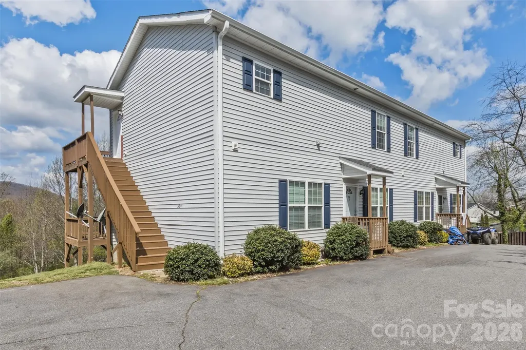 50 & 52 Smith Road Leicester NC 28748