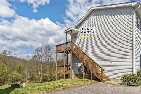 50 & 52 Smith Road Leicester NC 28748
