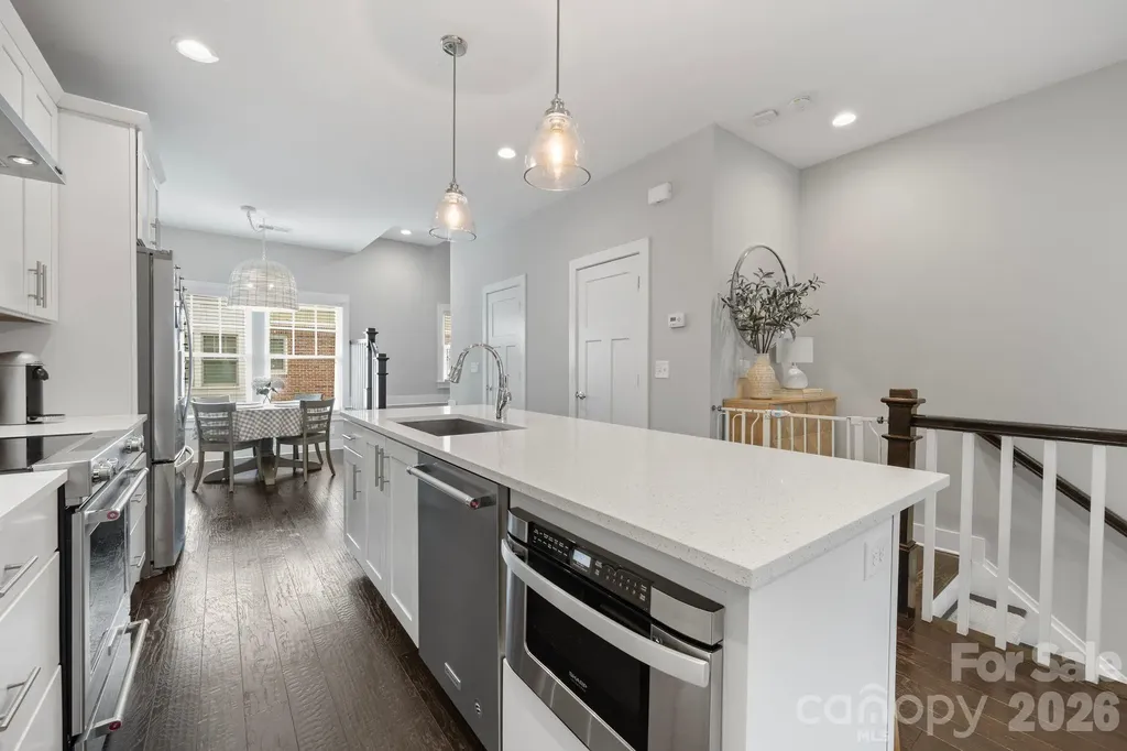 1214 Macomb Place Charlotte NC 28208