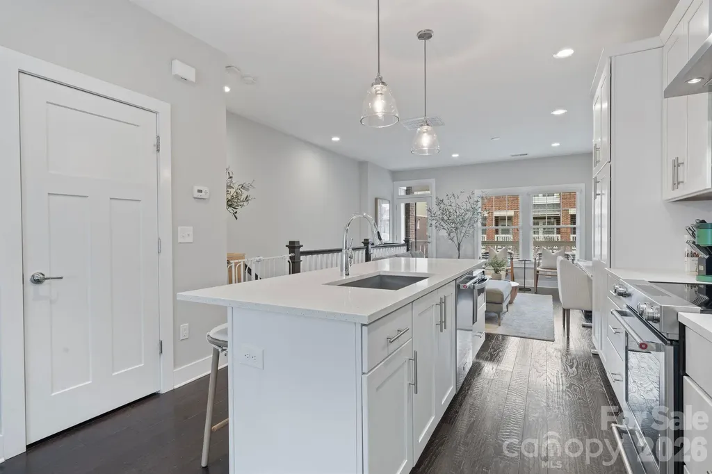 1214 Macomb Place Charlotte NC 28208