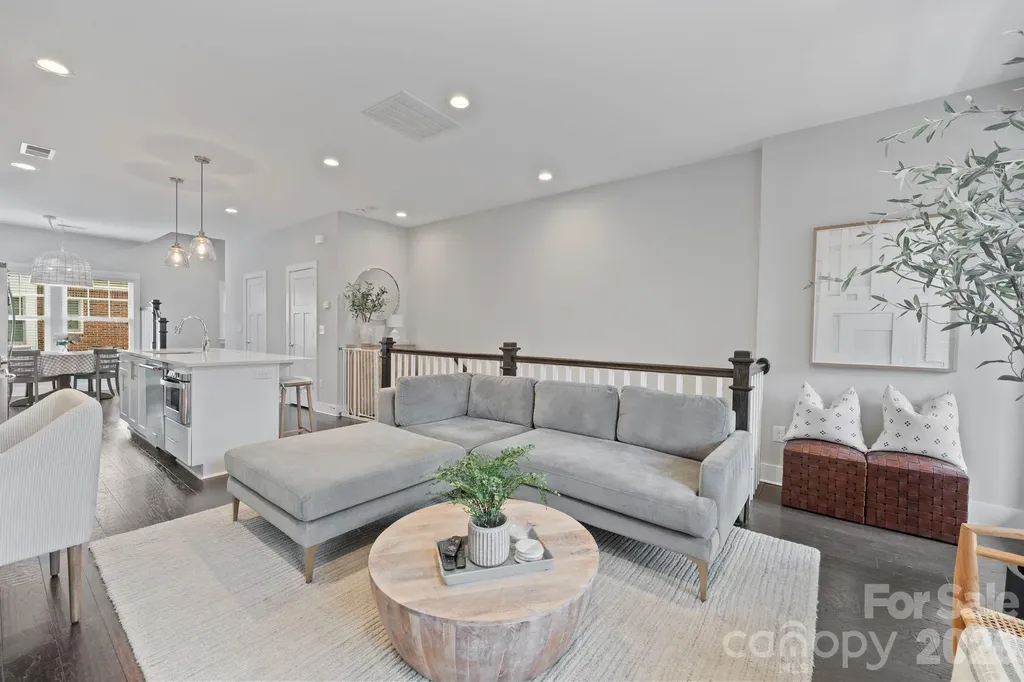1214 Macomb Place Charlotte NC 28208
