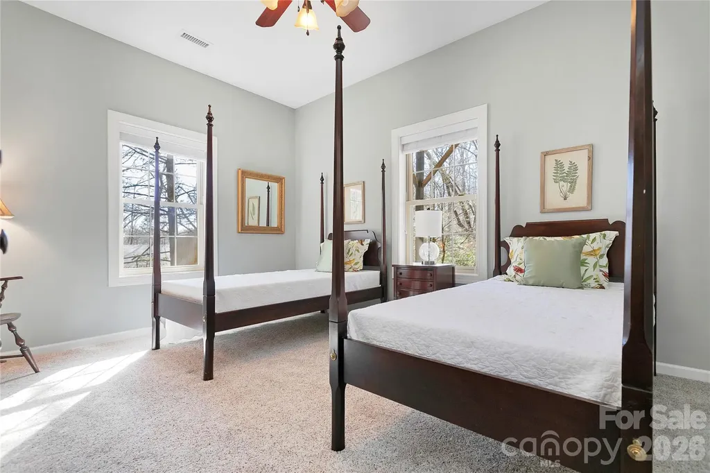 180 Notlvsi Court Brevard NC 28712