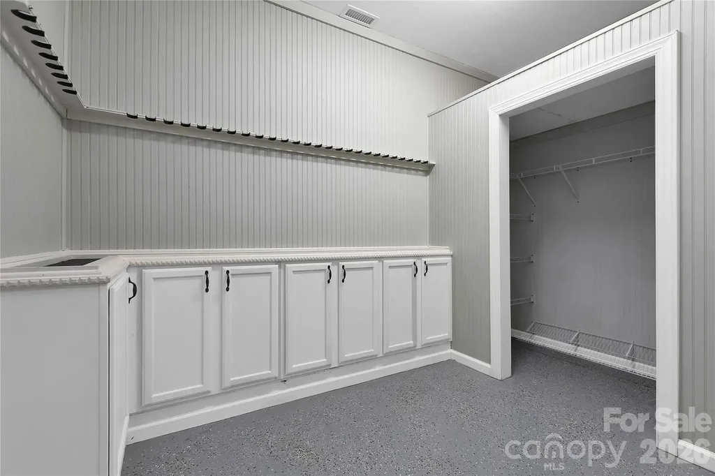 180 Notlvsi Court Brevard NC 28712