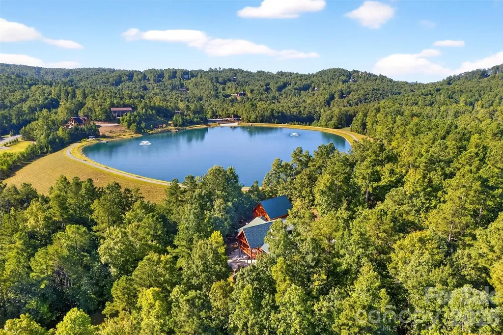 61 Majestic Path Nebo NC 28761