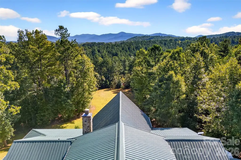 61 Majestic Path Nebo NC 28761