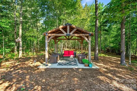 61 Majestic Path Nebo NC 28761