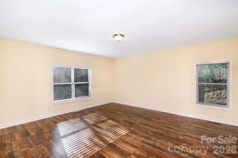 12 Chigger Ridge Road Sylva NC 28779