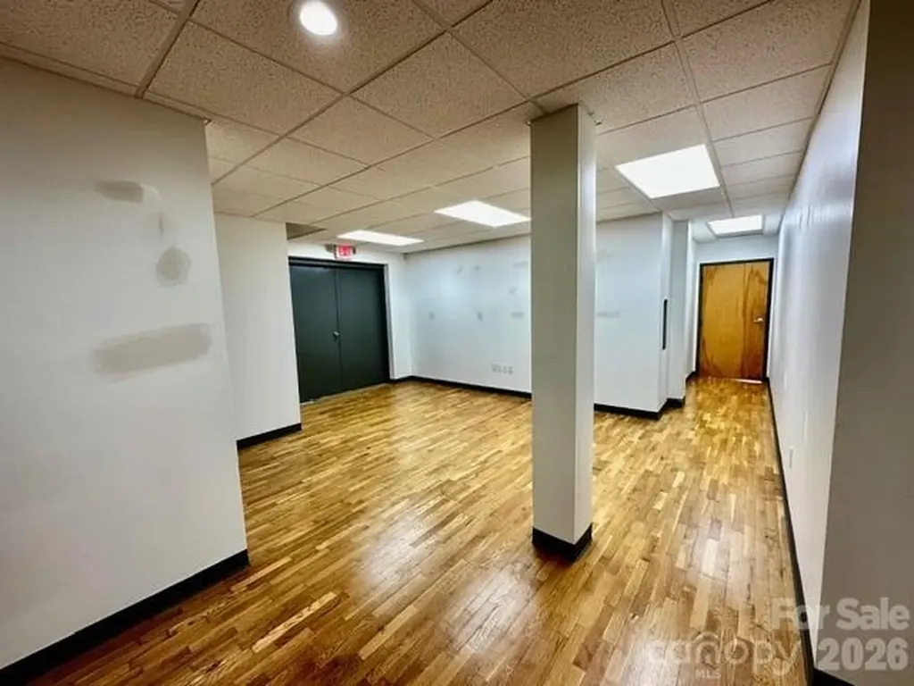 706 Main Avenue NW Hickory NC 28601