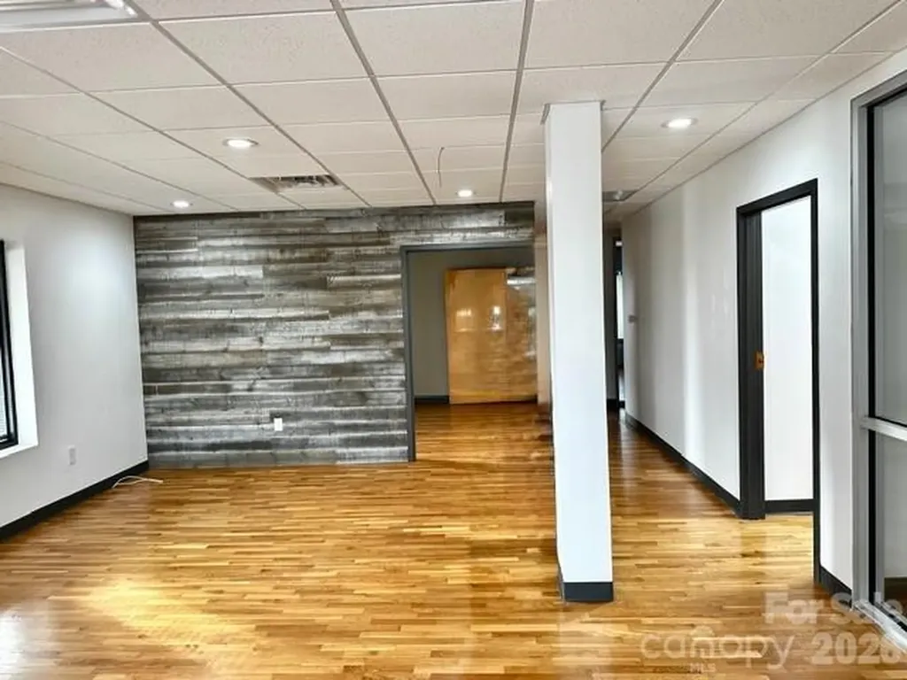 706 Main Avenue NW Hickory NC 28601