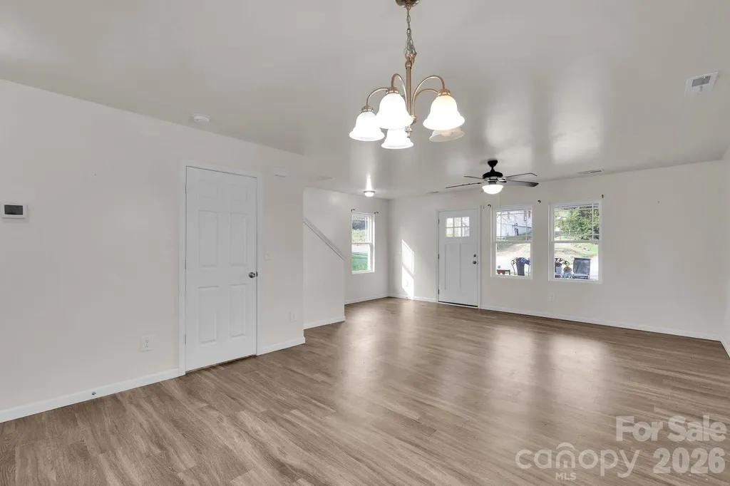 372 E Mills Avenue Mooresville NC 28115