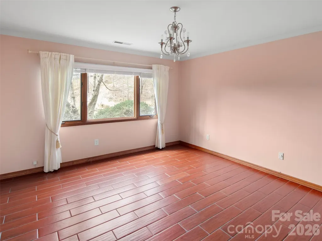 15 Ridge Terrace Asheville NC 28804