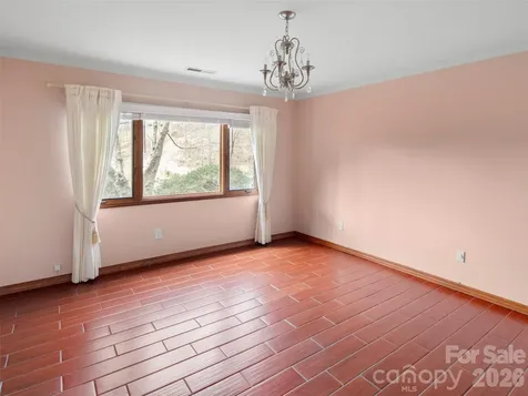 15 Ridge Terrace Asheville NC 28804