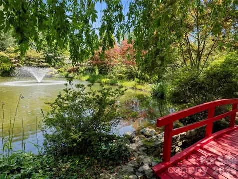 15 Ridge Terrace Asheville NC 28804