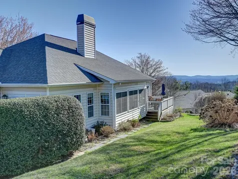 653 High Quarry Road Hendersonville NC 28791