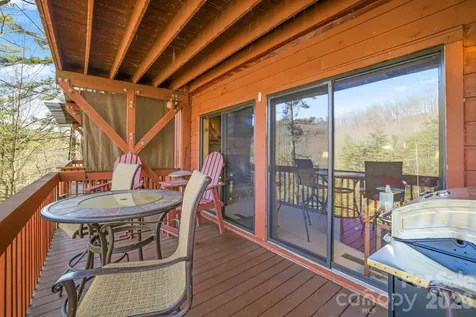 221 Toxaway Falls Drive Lake Toxaway NC 28747