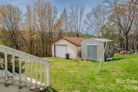 400 Summit Avenue Spruce Pine NC 28777