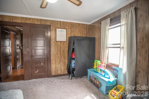 400 Summit Avenue Spruce Pine NC 28777