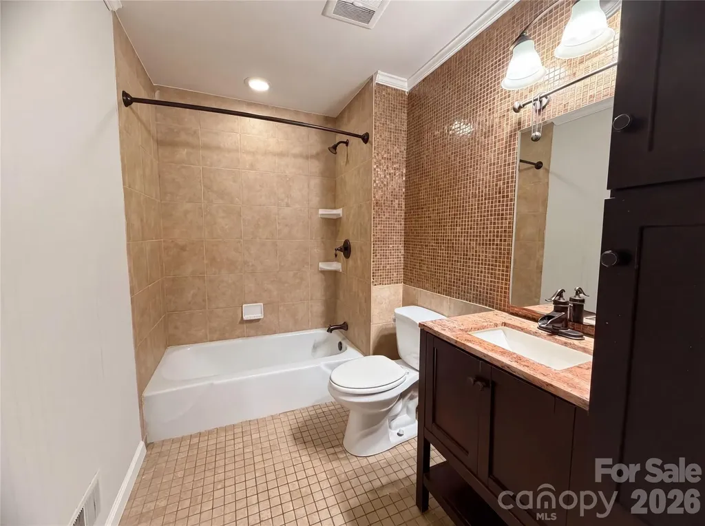 1512 Buckingham Avenue Gastonia NC 28054