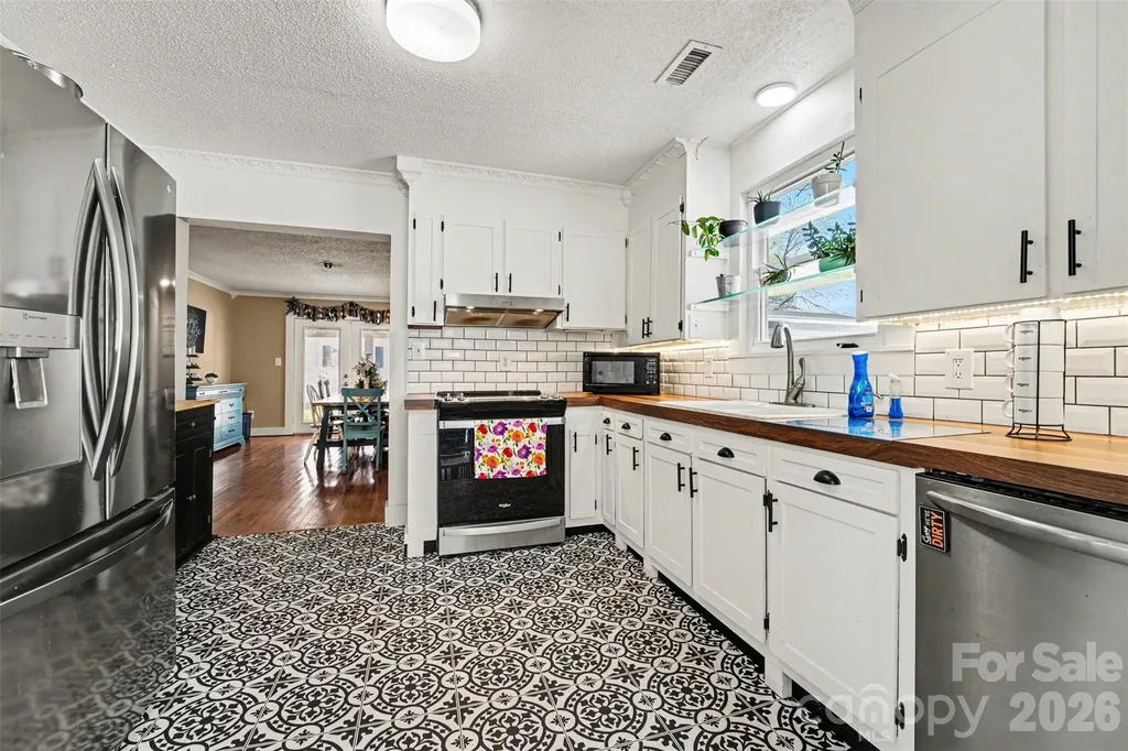 613 Salisbury Street China Grove NC 28023