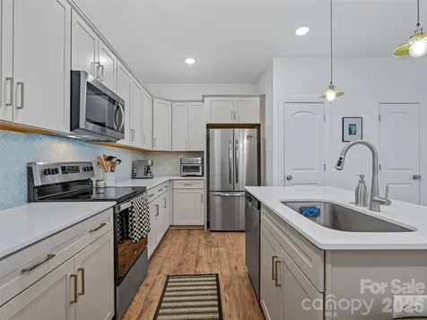 56 Walnut Springs Drive Asheville NC 28804