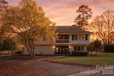 22 Honeysuckle Lane Lake Wylie SC 29710