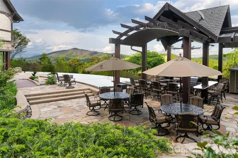 66 N Deerhaven Lane Asheville NC 28803