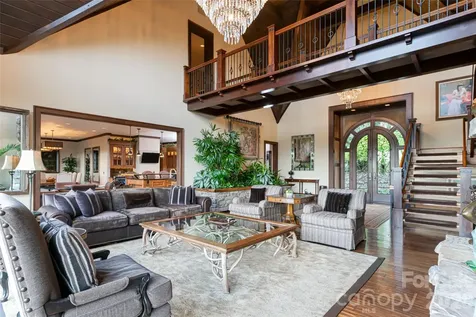 66 N Deerhaven Lane Asheville NC 28803