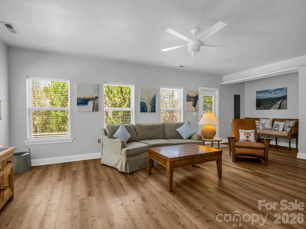 121 Fern Loop Lake Lure NC 28746
