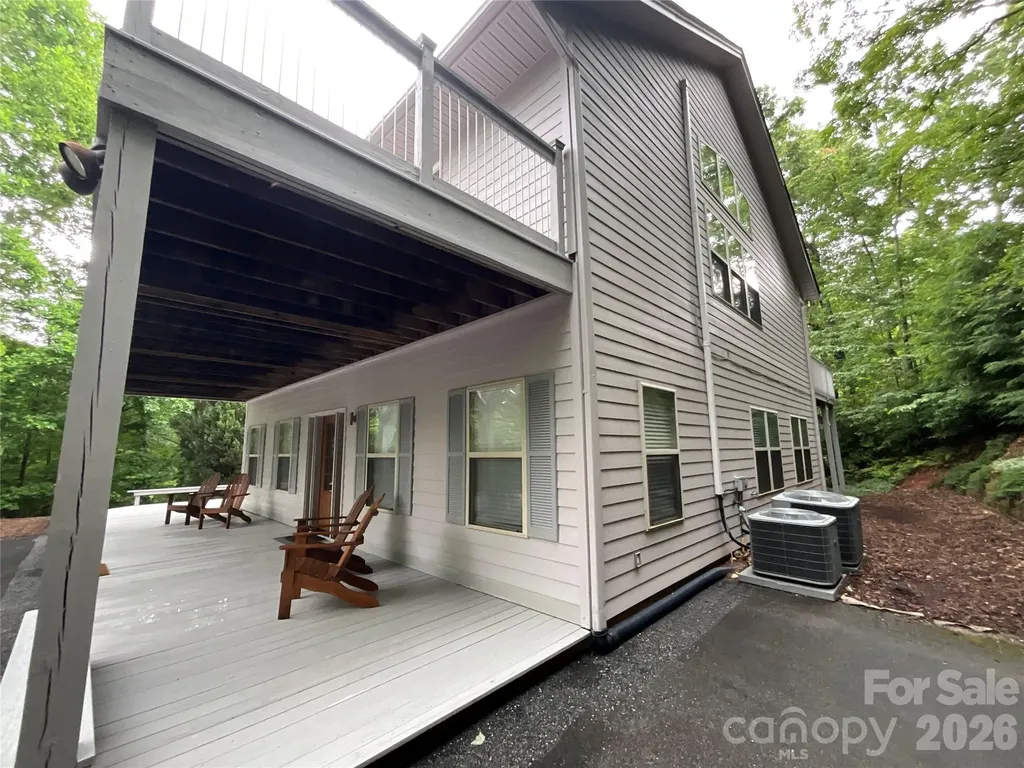 121 Fern Loop Lake Lure NC 28746