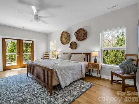 121 Fern Loop Lake Lure NC 28746