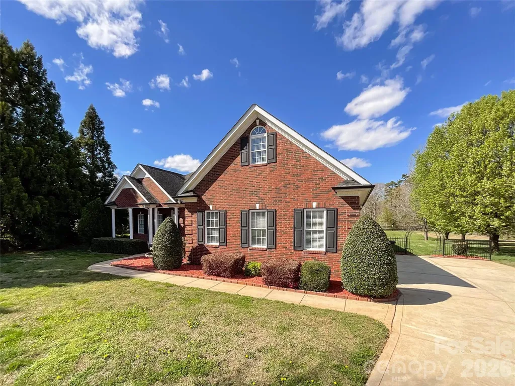 1406 Kent Court Monroe NC 28110