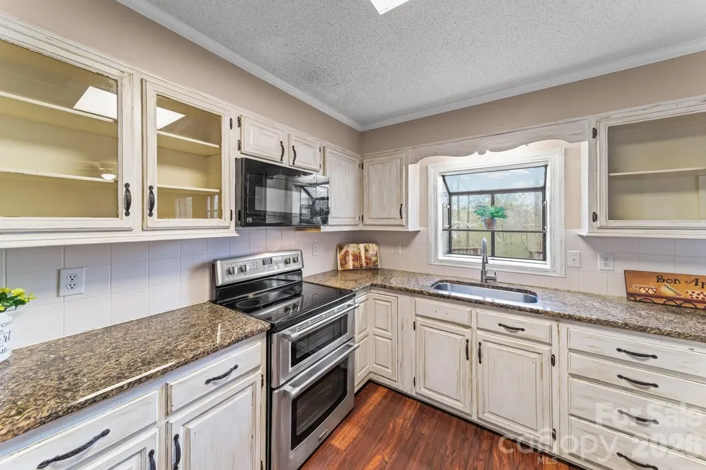 200 Maple Court Lexington NC 27295