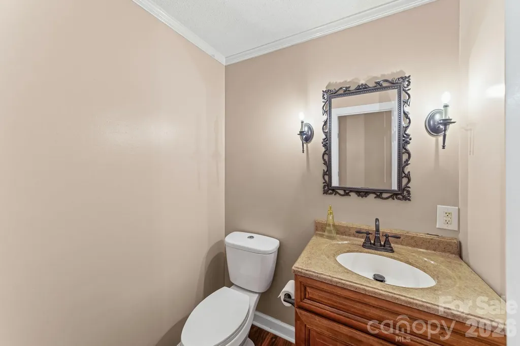 200 Maple Court Lexington NC 27295