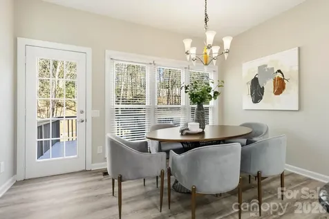 2732 Providence Spring Lane Charlotte NC 28270