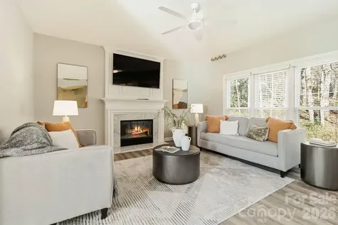 2732 Providence Spring Lane Charlotte NC 28270