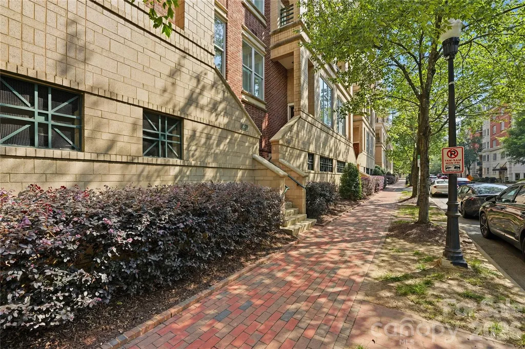 400 N Church Street Charlotte NC 28202