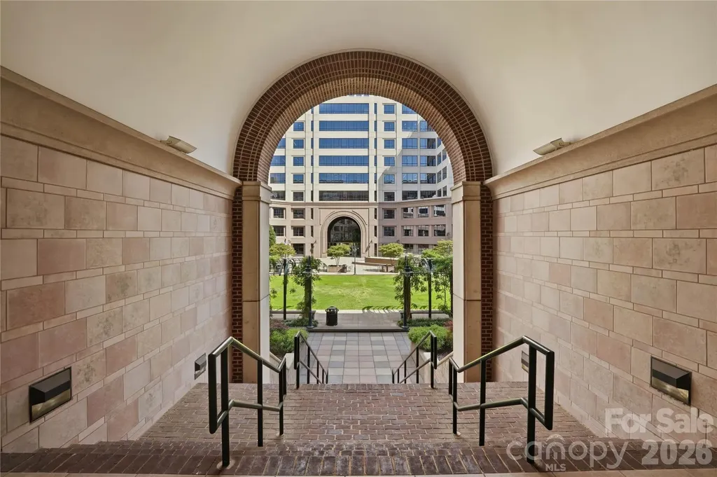 400 N Church Street Charlotte NC 28202