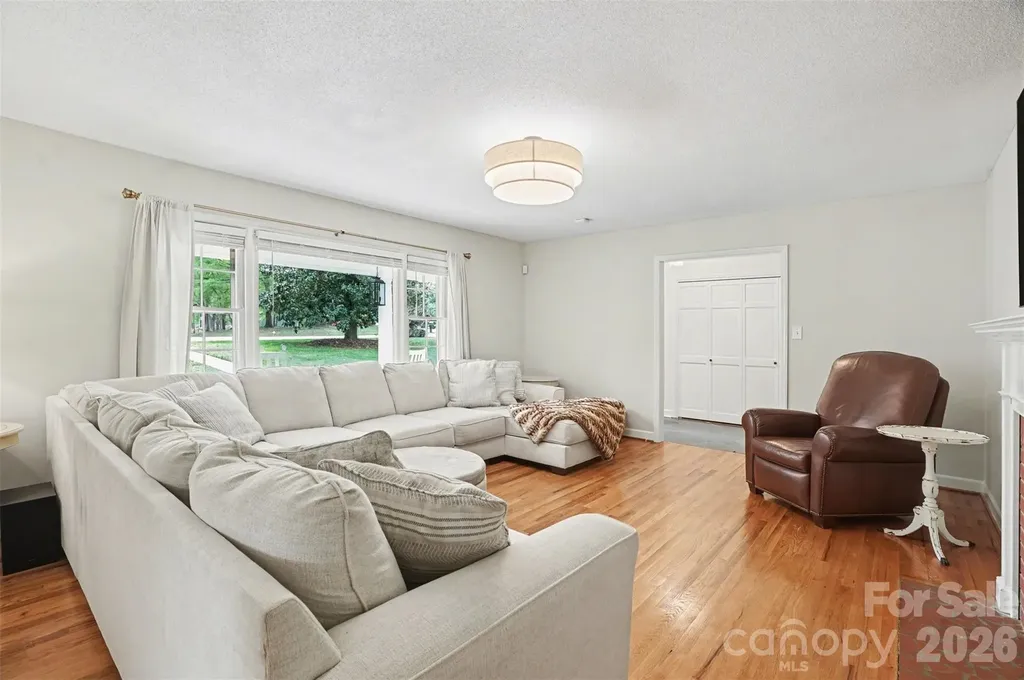 1700 Quail Street Charlotte NC 28214