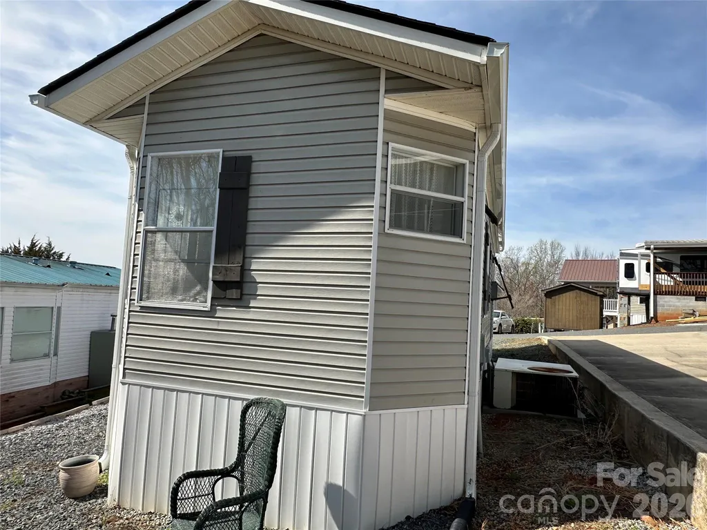166 Eagle Drive New London NC 28127