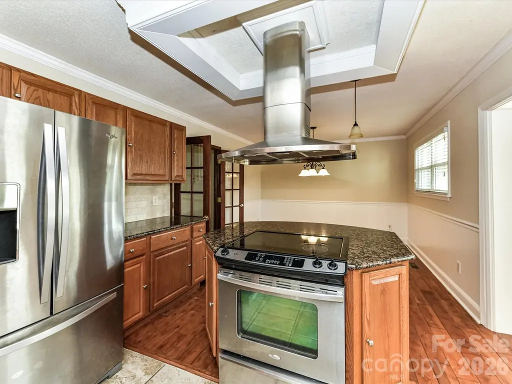 916 Lakewood Drive Matthews NC 28104